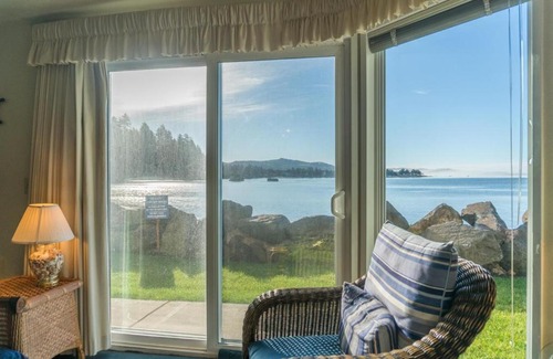 Lincoln City House | Dock of The Bay 105