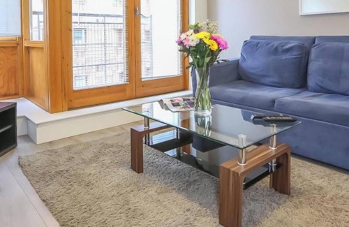 Grand Canal Dock Apartment | Dockland Dublin 1 Bedroom Apartment