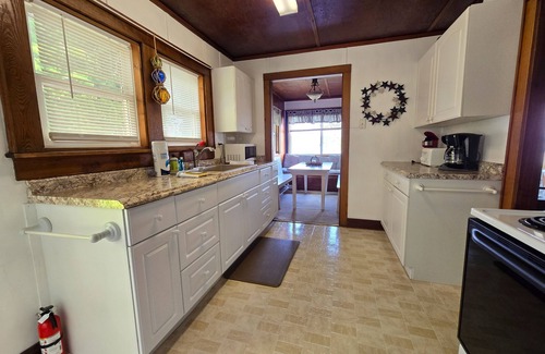 Honor House | Dog-friendly and lakefront home with firepit close to restaurants and shops
