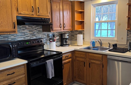 Wilmington Ski Chalet | Dog Friendly Chalet in the Woods w/Pool, Mt. Snow, VT