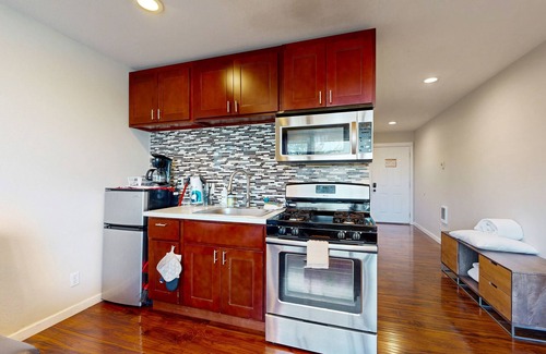 Lincoln City House | Dog-Friendly Condo with Stunning Ocean Views & Easy Beach Access