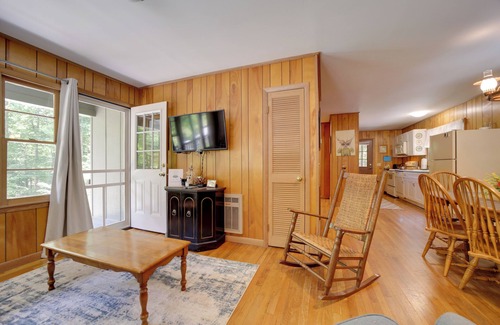 Bryson City Cottage | Dog-Friendly Cottage w/Deck in National Forest!