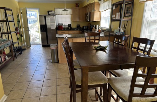 Dewey Beach Condo | DOG FRIENDLY *DELUXE OCEAN BLOCK CONDO* Steps to the Beach! *