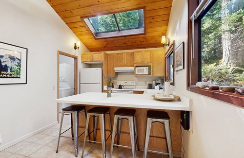 Sea Ranch House | Dog-friendly forest retreat among redwoods, walk to Hot Spot & Gualala River