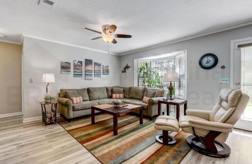 Fernandina Beach House | Dog Friendly - Fully Fenced - Boat or Jet Ski Pad for up to 24 Feet - Fruit Trees - 1 Week Required