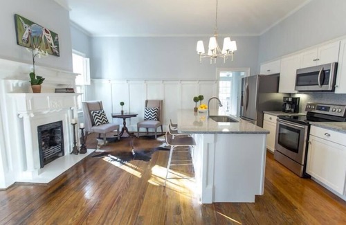 Historic Downtown Savannah House | Dog Friendly Garden Home on Historic Huntingdon Street by Lucky Savannah