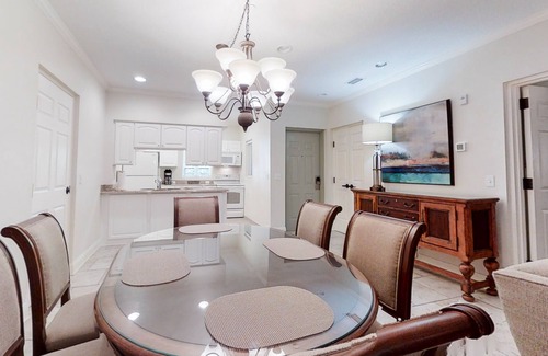 Fernandina Beach Condo | Dog-Friendly Home Located In Gated Community w/Shared Pool, WiFi, Central AC, WD