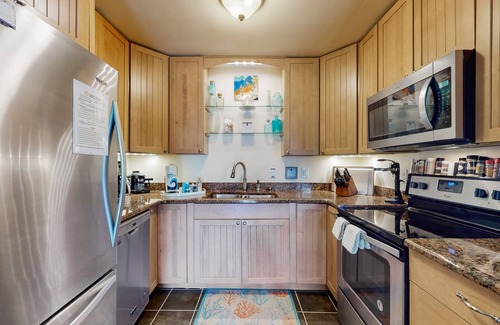 Ocean Isle Beach House | Dog-friendly home near Intracoastal with deck, gas grill, W/D, & fenced yard