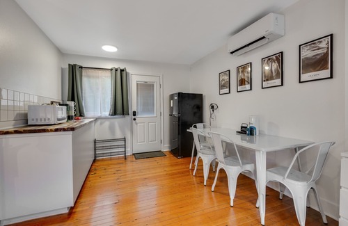 Quilcene Apartment | Dog-friendly hiker's studio with mountain views & fast WiFi