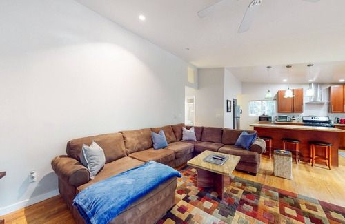 Rio Nido House | Dog-friendly home in the redwoods with hot tub & amazing deck - steps to river