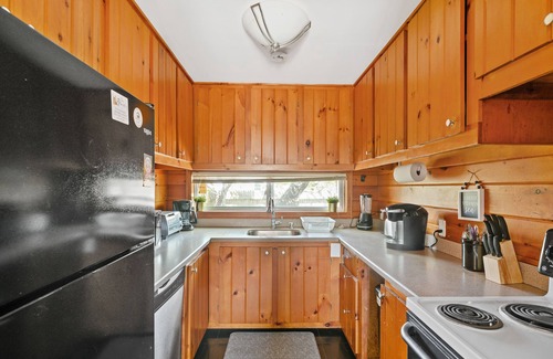 Ocean Beach House | Dog-friendly home just blocks from the bay with deck & private hot tub