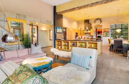 Hailey House | Dog-friendly home with private hot tub & gas grill