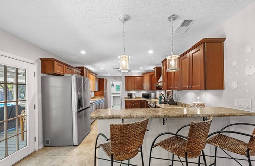 Gulf Breeze House | Dog Friendly | Large Private Pool | Beach Getaways