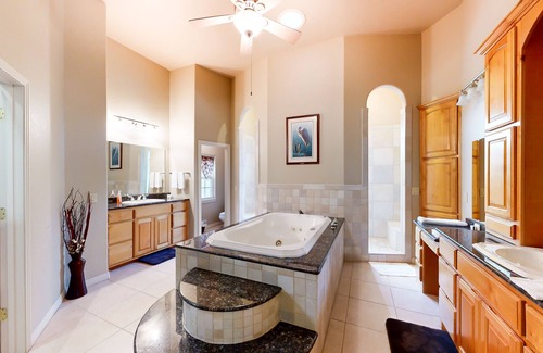 Kerrville House | Dog-friendly luxury home with private pool, fireplaces, home theatre, grill, W/D