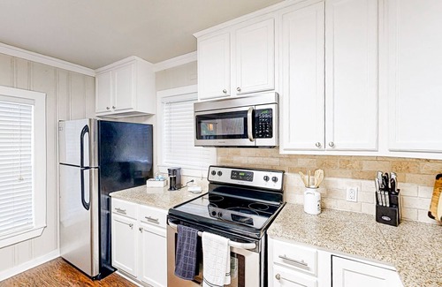 Belton House | Dog-friendly ranch-style home near downtown Belton with patio, W/D, & central AC