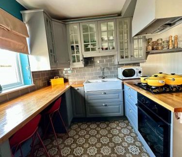 Dungarvan Apartment | Dog-friendly Seaview Apartment