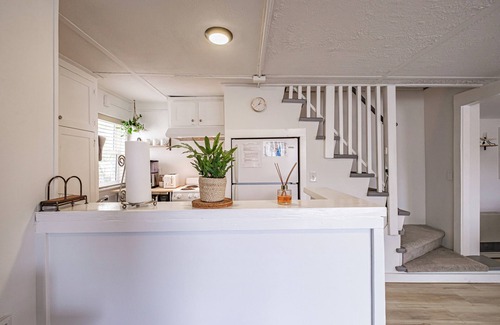 Old Orchard Beach Cottage | Dog Friendly, Relaxing Cottage Stay Steps Away from The Beach