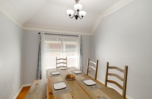 George Bush Park/Eldridge House | Dogs Welcome, Fenced Yard Richmond Retreat!