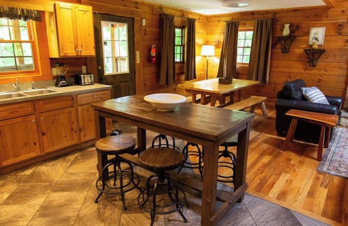 Logan Cabin | Dogwood - Hosted by The Chalets