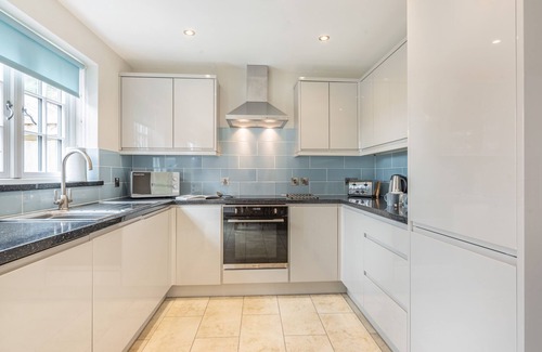 Redlynch Cottage | DOGWOOD, pet friendly, with open fire in Redlynch