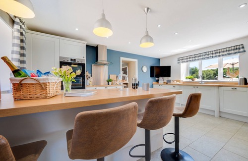 Llanfair Caereinion House | Dolauceimion - Four Bedroom House, Sleeps 8
