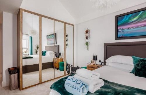 Poole Apartment | Dolce Vita - Duplex Apartment with Incredible Harbour Views