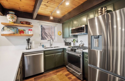 Lake Forest Cabin | Dollar Point Lookout - Lake Views