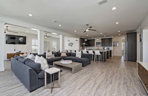 Fort Morgan House | Dolo Beach House 10 bedrooms Private Gulf Front Pool by Prickett Properties