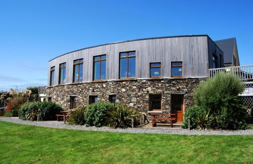 Inishbofin Hotel | Dolphin Hotel