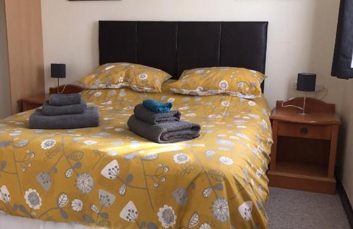 Weymouth Hotel | Dolphin Hotel Public House Weymouth