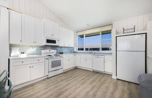 Cedar Key Apartment | Dolphin Watch at the Cedar Cove Townhouses