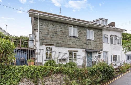 St. Mawes House | Dolphins Reach