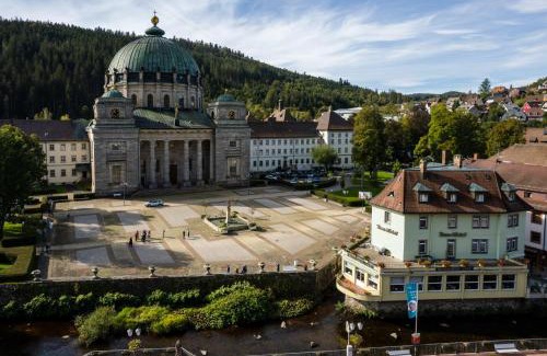 St. Blasien Hotel | Dom-Hotel