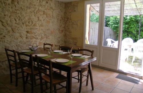 Lembras Apartment | Domaine Bellevue Cottage en Périgord - Bergerac 5mn - Parc 3ha - Calme - Parking Privé Gratuit - Linge maison inclus
