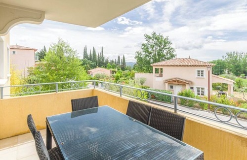 Tourrettes Apartment | Domaine de Camiole 4P8B