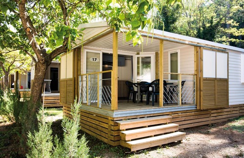 Greoux-les-Bains House | Domaine de Château Laval by Interhome