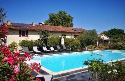 La Magdelaine-sur-Tarn Bed & Breakfast | Domaine des Jammetous - Hotel and Yoga Retreat Center
