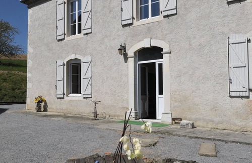 Beyrie-en-Bearn Cottage | Domaine Lacay - Large capacity gîte