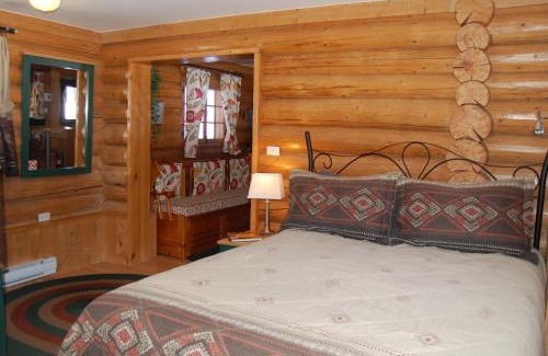 Mauricie Hotel | Domaine le Bostonnais - Le Village en Bois Rond