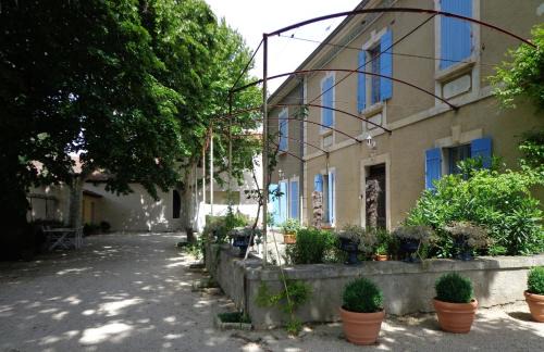Cavaillon Apartment | Domaine Les Rivales
