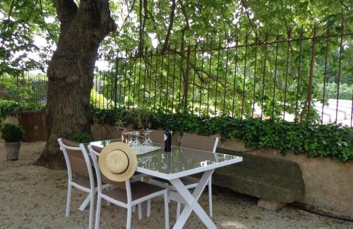 Cavaillon Apartment | Domaine Les Rivales
