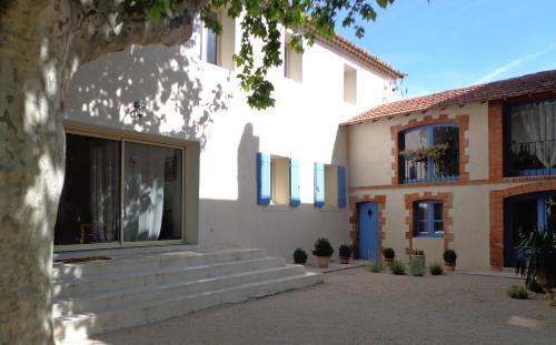 Cavaillon Apartment | Domaine Les Rivales
