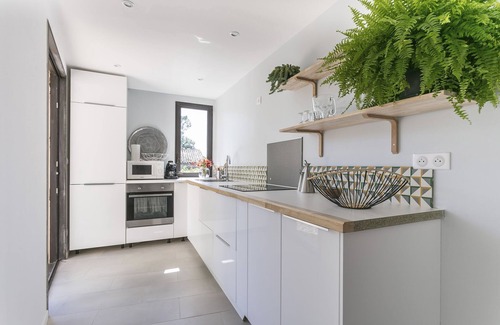 Meze Apartment | DOMAINE SESQUIER Family gîte in an exceptional farmhouse Belle de nuit