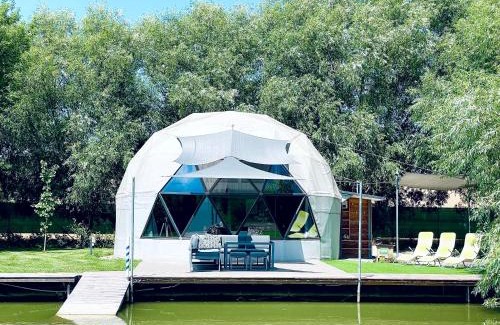 Sagvar House | DOMEGLAMPING at FISHINGLAKE