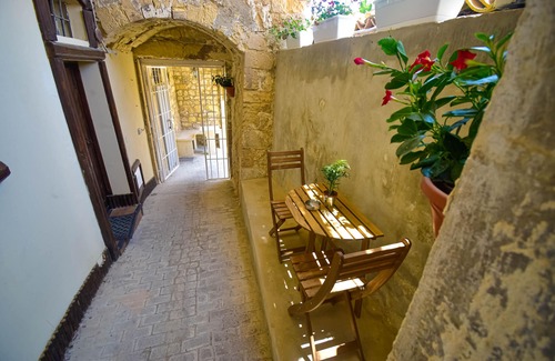Modica House | Domum in petra, the house in the rock. A short walk from the historic center of Modica