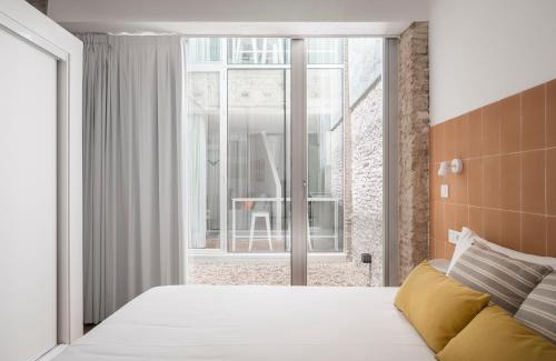 Doctor Barraquer-Grupo Renfe-Policlinico Apartment | Don Fadrique Apartments by Olala Homes