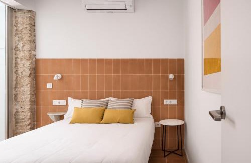 Doctor Barraquer-Grupo Renfe-Policlinico Apartment | Don Fadrique Apartments by Olala Homes