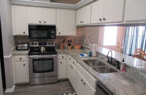 Sunnyside House | Don't Worry, Be Happy! Private Pool, Golf Cart, 3BR/2BA
