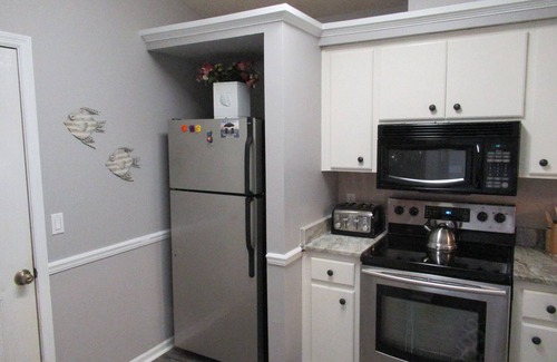 Sunnyside House | Don't Worry, Be Happy! Private Pool, Golf Cart, 3BR/2BA