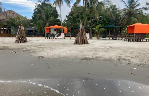 Necocli Cabin | Donde Andres en la Playa